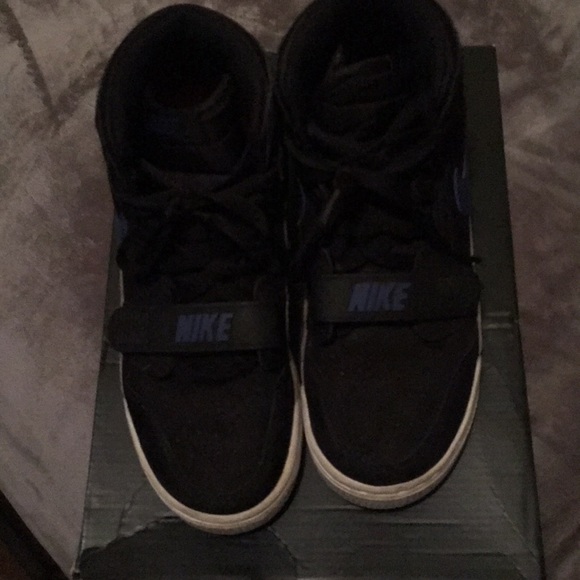 Air Jordan Legacy 312 - Picture 3 of 4